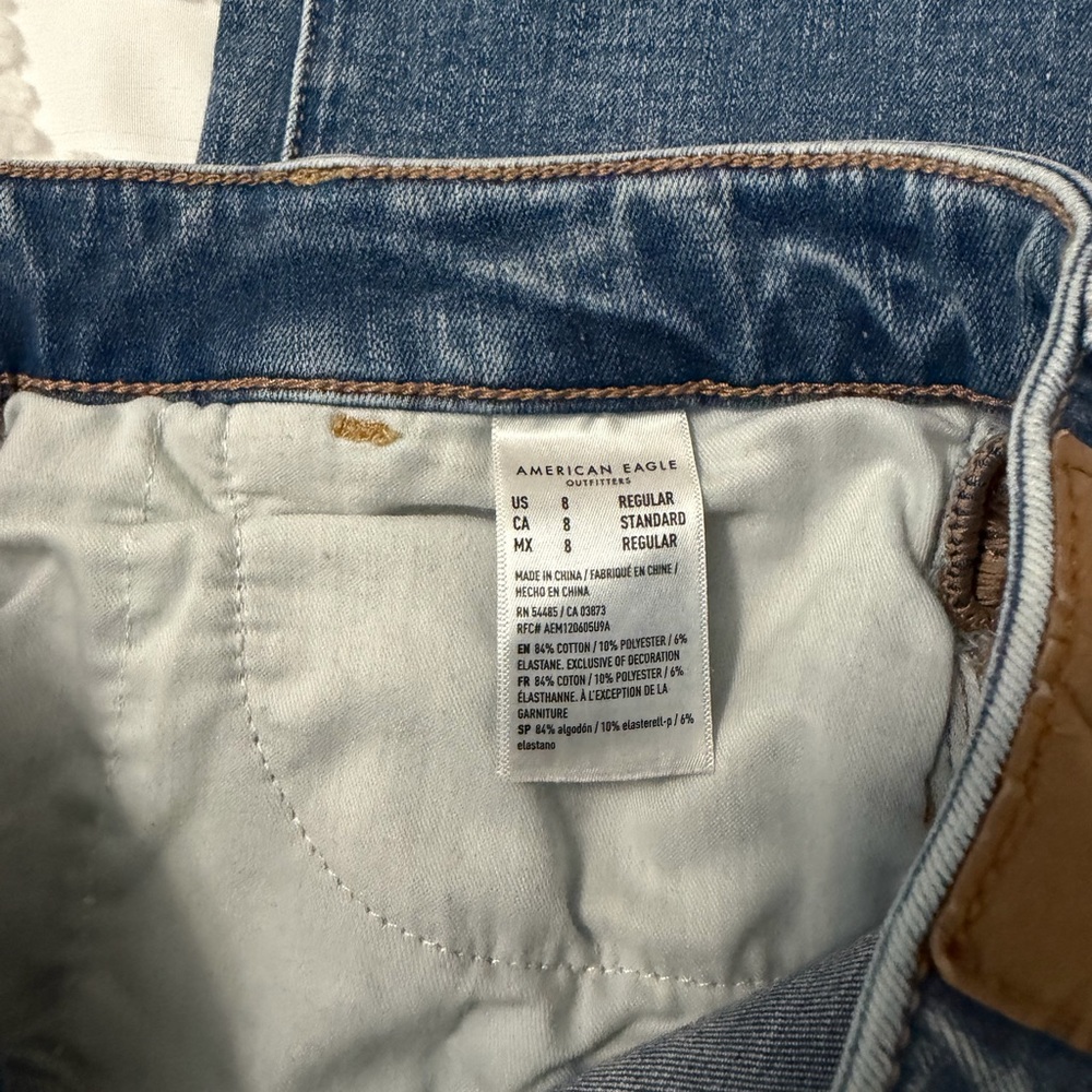 American Eagle Outfitters Distressed Blue Dream Jeans - Picture 7 of 10
